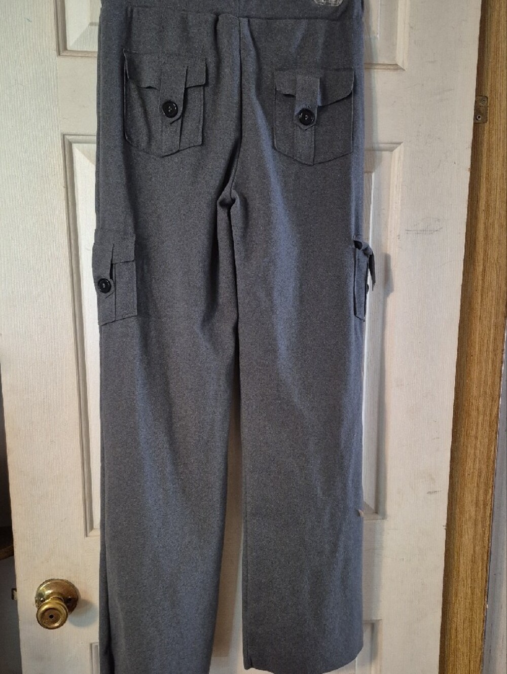 Comfort Stretch Wide-Leg Cargo Pants - Gray - Picture 4 of 5